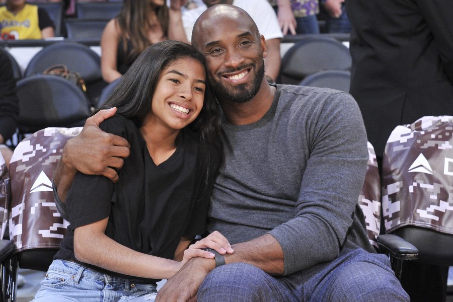 kobe-and-daughter