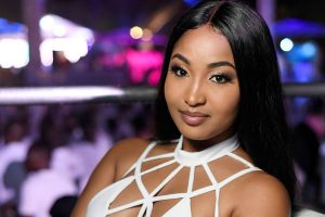 shenseea-on-them-necks