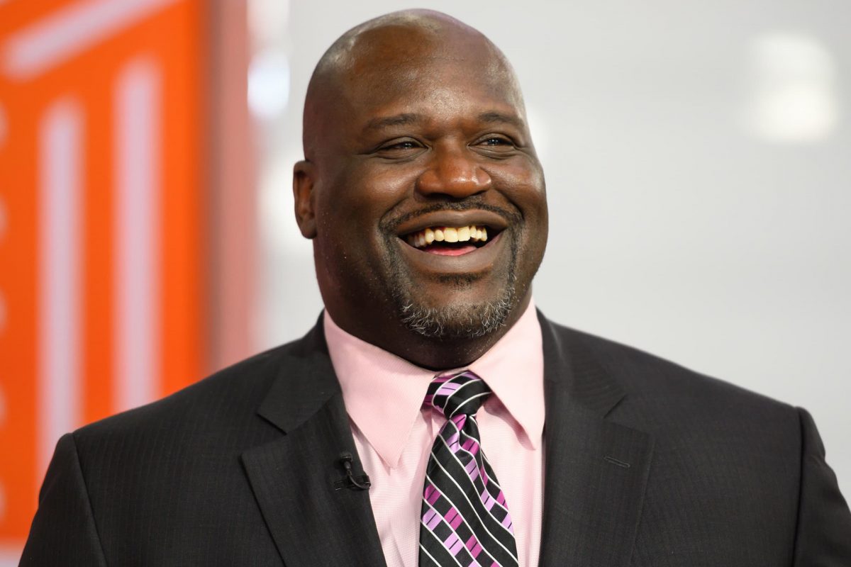 Shaquille O'Neal Butterflies, Willie Bounces And Bogle Dances To
