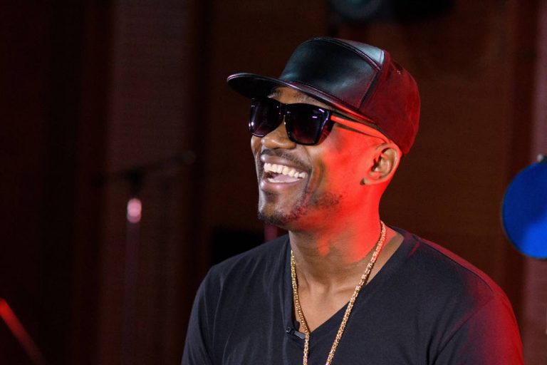 Busy signal still doesn t answer calls from unknown numbers