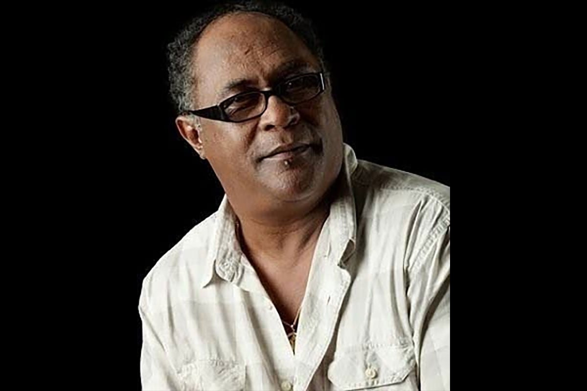 Bob Clarke, Veteran Broadcaster, Is Dead At 75