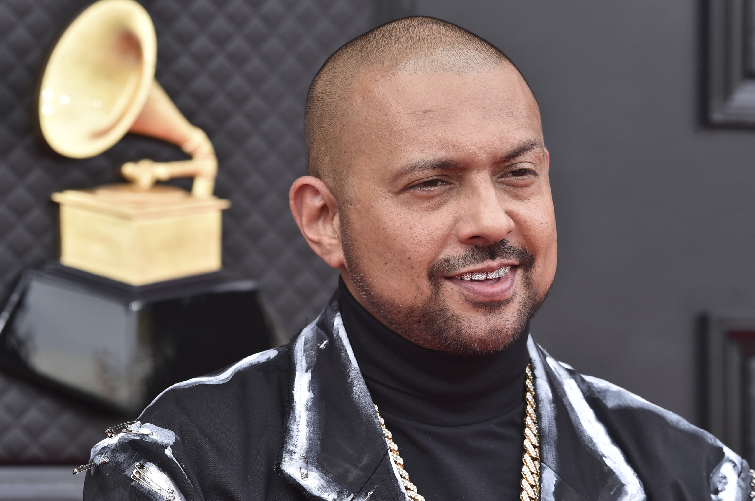Sean Paul and Seanizzle Link Up on New Track ‘Face Card’